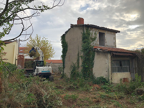 Baquey Bennes terrassement Demolition Bordeaux Avant